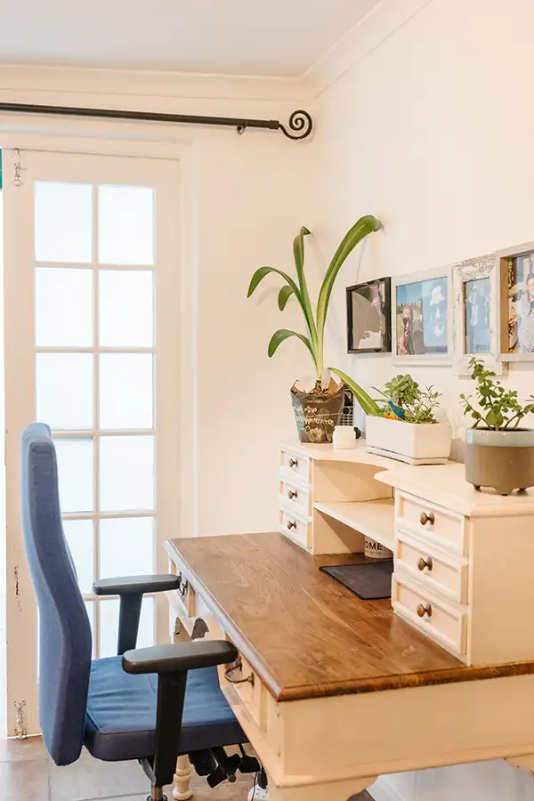Confortable desk